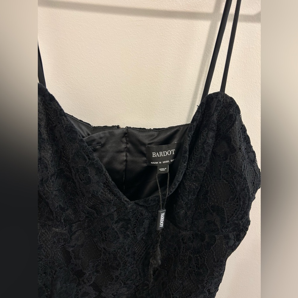 NWOT Bardot Black Lace Zip Up Midi Dress - Picture 5 of 9